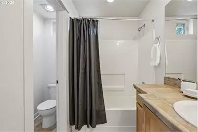 8329 SW 24th Ave, Portland, OR 97219 - Photo 18