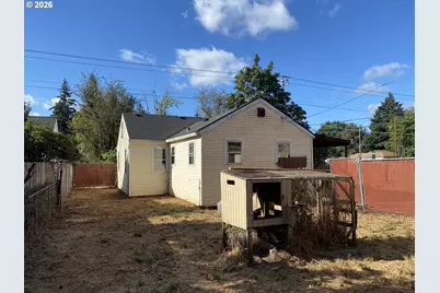 11511 SE Harold St, Portland, OR 97266 - Photo 8