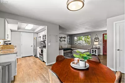 125 Crona St, Junction City, OR 97448 - Photo 8