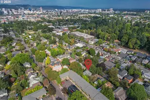 2406 SE Yamhill St, Portland, OR 97214 - Photo 2