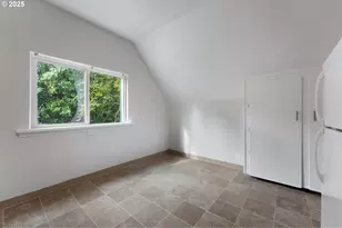 2406 SE Yamhill St, Portland, OR 97214 - Photo 16