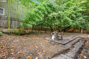 2406 SE Yamhill St, Portland, OR 97214 - Photo 28