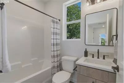 6179 N Albina Ave, Portland, OR 97217 - Photo 12