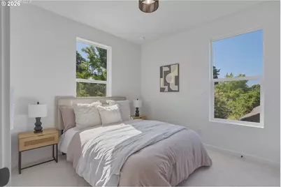 6179 N Albina Ave, Portland, OR 97217 - Photo 8