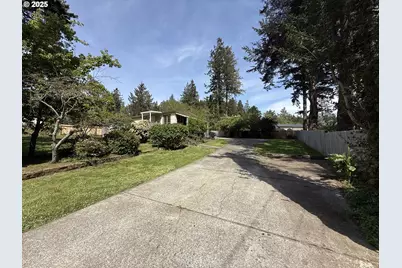 17813 Aqua Vista Ln, Brookings, OR 97415 - Photo 36