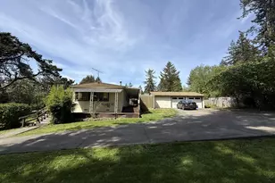 17813 Aqua Vista Ln, Brookings, OR 97415 - Photo 32