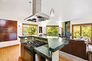 515 E 4th St, Hood River, OR 97031 - Photo 30