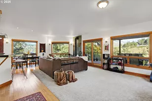 515 E 4th St, Hood River, OR 97031 - Photo 12