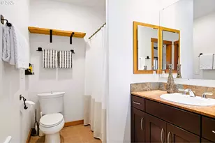 515 E 4th St, Hood River, OR 97031 - Photo 38