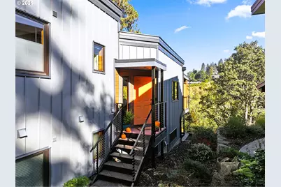 515 E 4th St #2, Hood River, OR 97031 - Photo 10