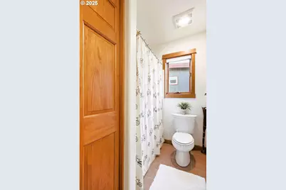 515 E 4th St #2, Hood River, OR 97031 - Photo 44