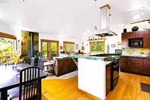 515 E 4th St, Hood River, OR 97031 - Photo 48