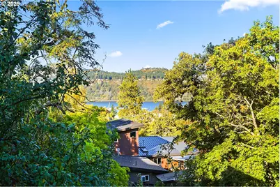 515 E 4th St #2, Hood River, OR 97031 - Photo 16