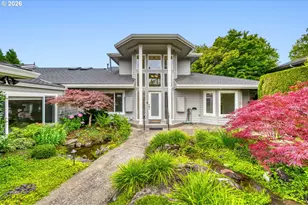 8220 SW Fairway Dr, Wilsonville, OR 97070 - Photo 2