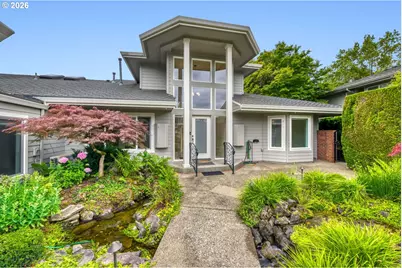 8220 SW Fairway Dr, Wilsonville, OR 97070 - Photo 1