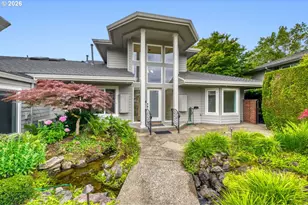 8220 SW Fairway Dr, Wilsonville, OR 97070 - Photo 1