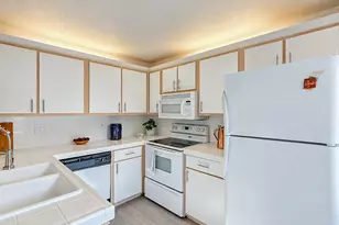 5225 Jean Rd, Lake Oswego, OR 97035 - Photo 12
