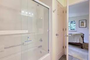 5225 Jean Rd, Lake Oswego, OR 97035 - Photo 18