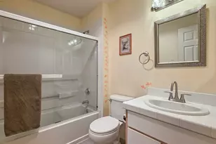 5225 Jean Rd, Lake Oswego, OR 97035 - Photo 16