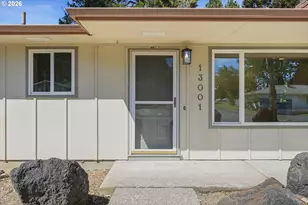 13001 NE Brazee St, Portland, OR 97230 - Photo 4