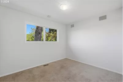 13001 NE Brazee St, Portland, OR 97230 - Photo 18