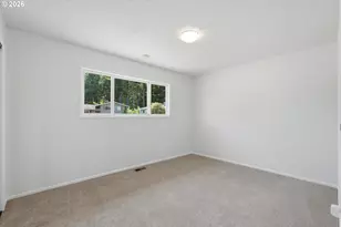 13001 NE Brazee St, Portland, OR 97230 - Photo 16
