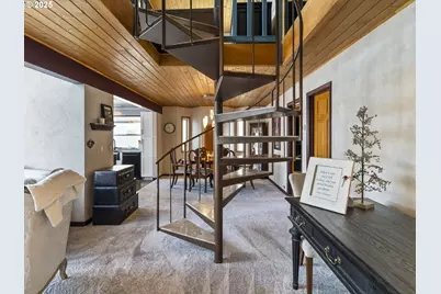 3939 N Marine Dr #8, Portland, OR 97217 - Photo 12