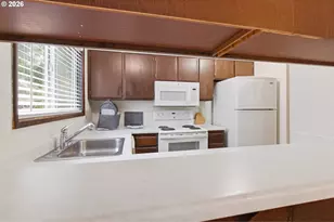 600 Cherry Dr, Eugene, OR 97401 - Photo 14