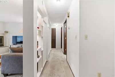 600 Cherry Dr #8, Eugene, OR 97401 - Photo 8