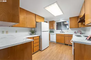16590 SW King Charles Ave, King City, OR 97224 - Photo 14