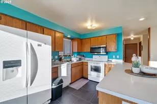 126 N Harbor St, Rockaway Beach, OR 97136 - Photo 6