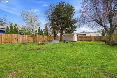 15150 SE Arista Dr, Milwaukie, OR 97267 - Photo 32