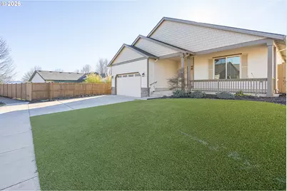 117 NW Canyon Creek Dr, McMinnville, OR 97128 - Photo 2