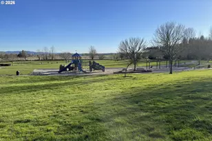 117 NW Cyn Crk Dr, McMinnville, OR 97128 - Photo 38