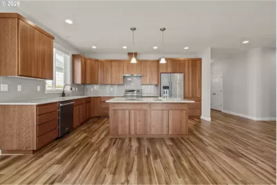 117 NW Canyon Creek Dr, McMinnville, OR 97128 - Photo 10