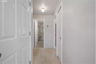 85 W 35th Pl, Eugene, OR 97405 - Photo 18