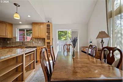 85 W 35th Pl, Eugene, OR 97405 - Photo 16
