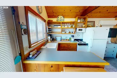 94255 3rd St, Gold Beach, OR 97444 - Photo 26