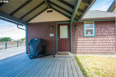 94255 3rd St, Gold Beach, OR 97444 - Photo 20