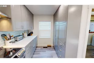 94255 3rd St, Gold Beach, OR 97444 - Photo 10
