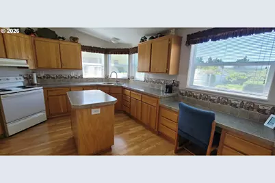 3220 Crescent Ave #62, Eugene, OR 97408 - Photo 10
