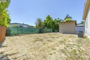 1699 N Terry St, Eugene, OR 97402 - Photo 22