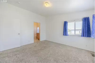 1699 N Terry St, Eugene, OR 97402 - Photo 10