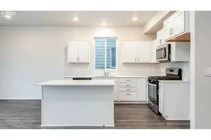 2315 30th Pl, Springfield, OR 97477 - Photo 6