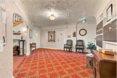 711 NE Randall Ave #105, Portland, OR 97232 - Photo 22