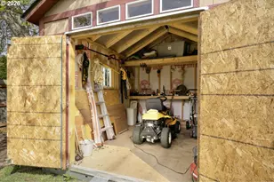 1522 E Washington Ave, Cottage Grove, OR 97424 - Photo 28