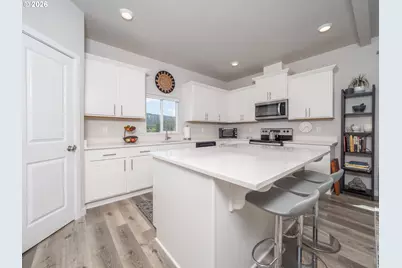 1458 N Siltstone Ave, Newberg, OR 97132 - Photo 10
