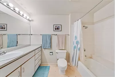 1710 S Harbor Way #202, Portland, OR 97201 - Photo 20