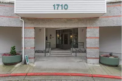 1710 S Harbor Way #202, Portland, OR 97201 - Photo 2