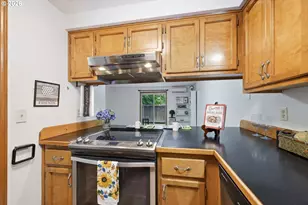 1369 City View St, Eugene, OR 97402 - Photo 12